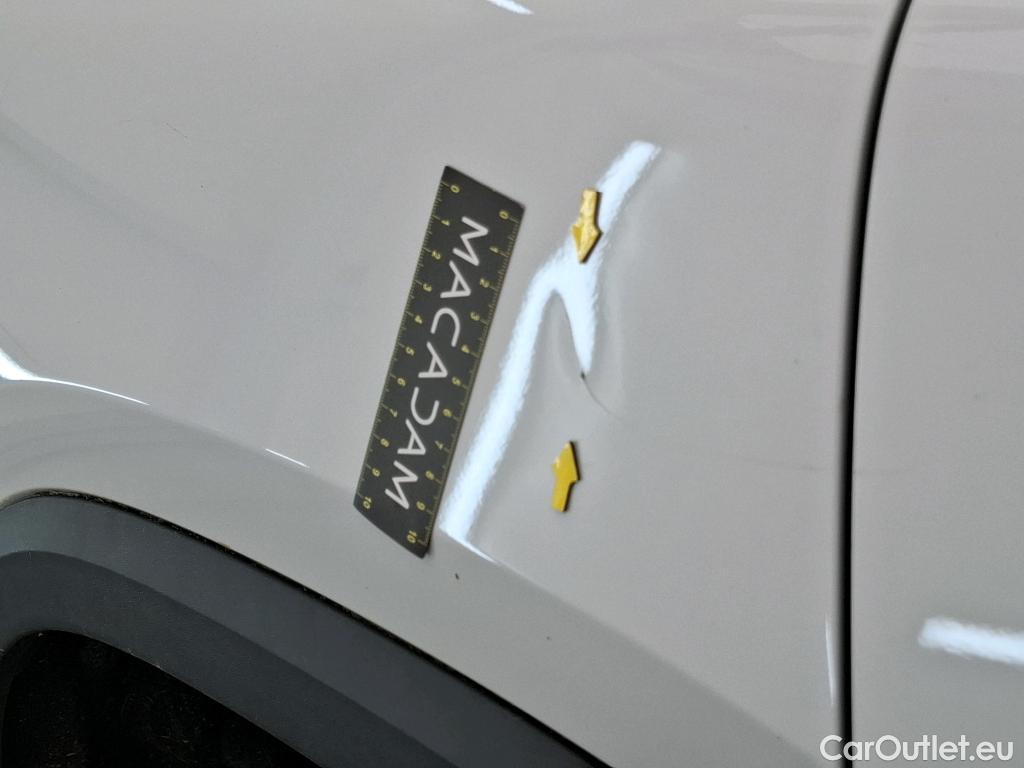  Mercedes  GLA MERCEDES-BENZ  / 2020 / 5P / SUV 2.0  200 D BUSINESS LINE DCT #2