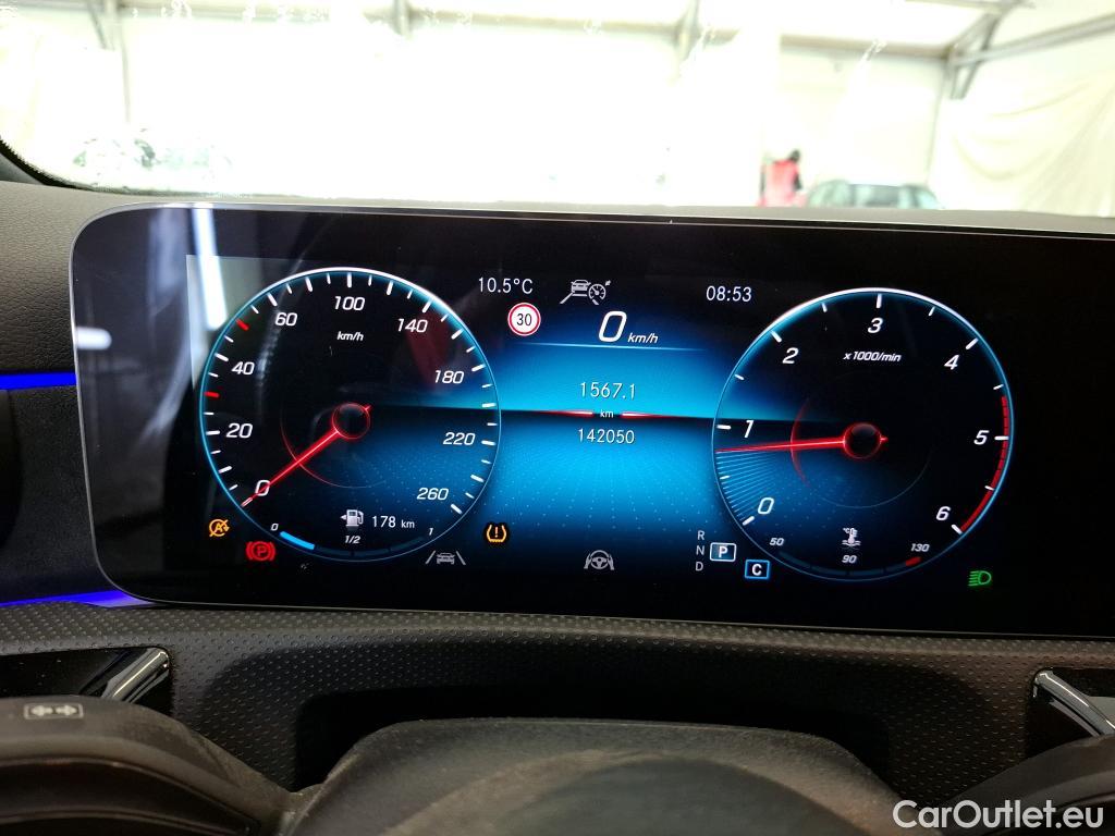  Mercedes  A-Klasse MERCEDES-BENZ Classe A Berline / 2018 / 4P / Berline A 200 d AMG Line 8G-DCT #33