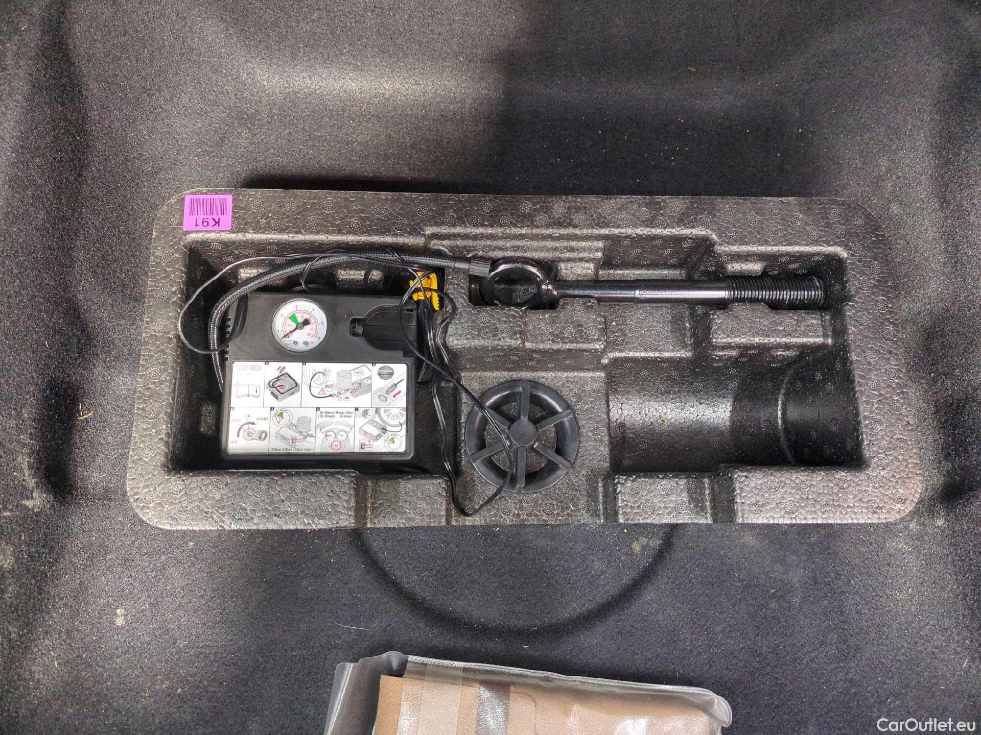  KIA  Niro  Active 1.6 140CV BVA6 E6d #10