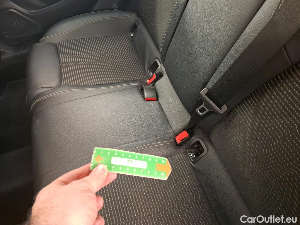  Mercedes  A-Klasse MERCEDES-BENZ Classe A Compact / 2018 / 5P / Berline A 250 e Progressive Line 8G-DCT #19