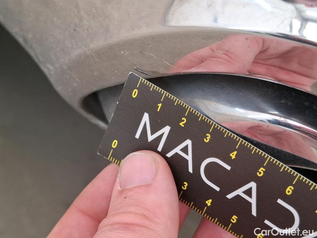  Mercedes  GLA MERCEDES-BENZ  / 2020 / 5P / SUV 2.0  200 D BUSINESS LINE DCT #9