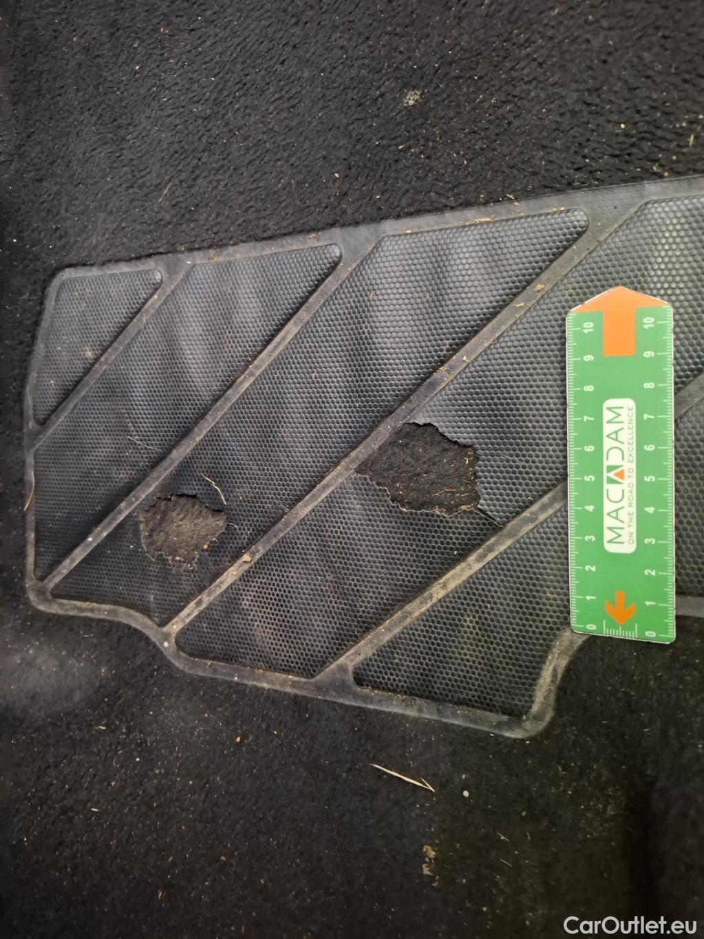  Nissan  Qashqai NISSAN  / 2017 / 5P / Crossover 1.5 DCI 115 Business Edition #4