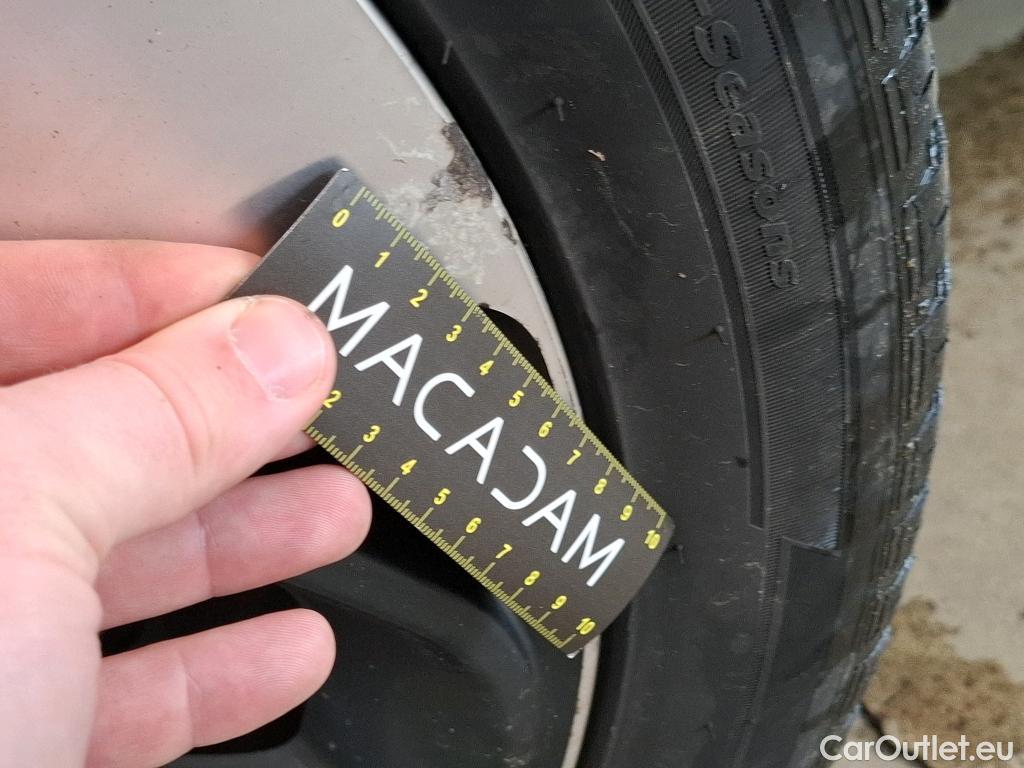  Hyundai  Tucson  Executive 2WD 2.0 CRDi 135CV BVM6 E6 #24