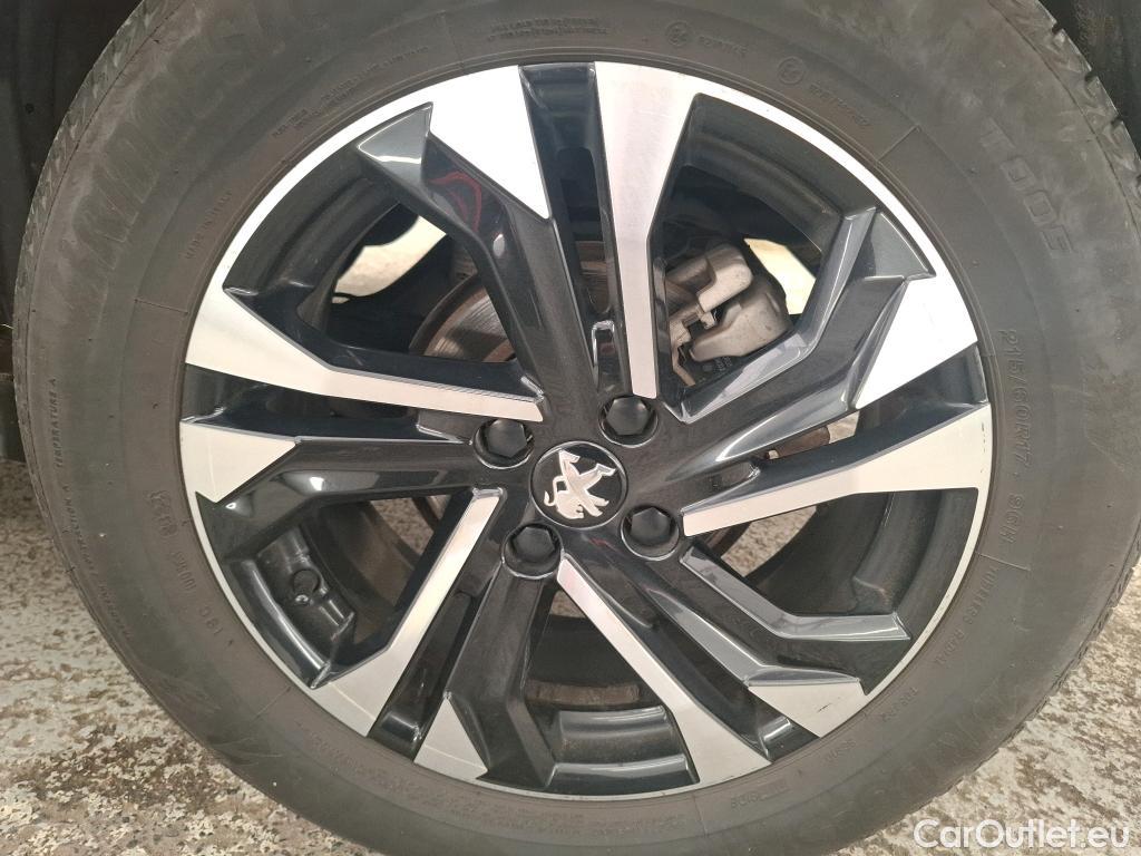  Peugeot  2008  Allure Business 1.2 PureTech 130CV BVA8 E6d #31