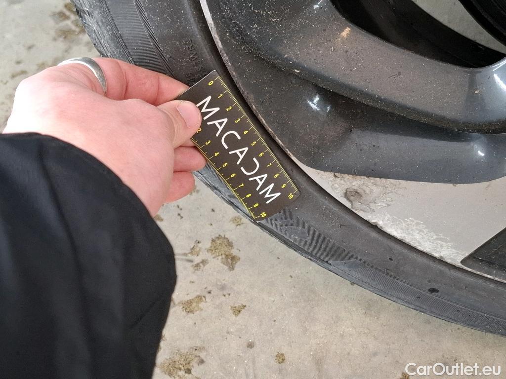  Hyundai  Tucson  Executive 2WD 2.0 CRDi 135CV BVM6 E6 #10