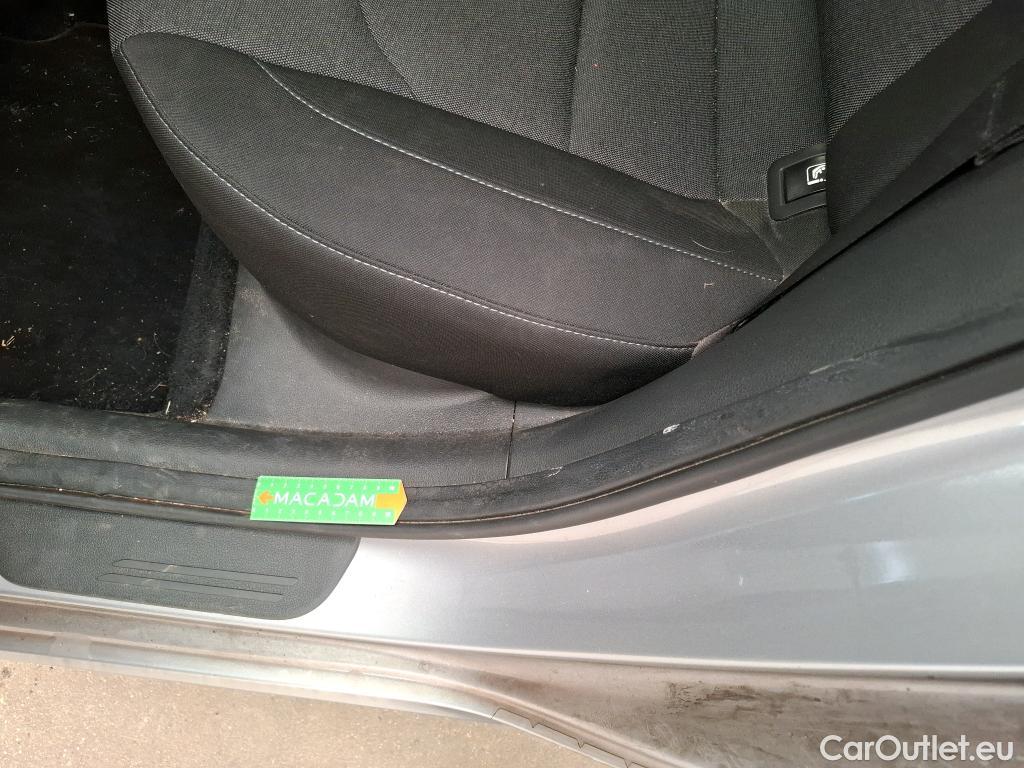  Hyundai  i30  SW Business 1.6 CRDi 115CV BVM6 E6d #11