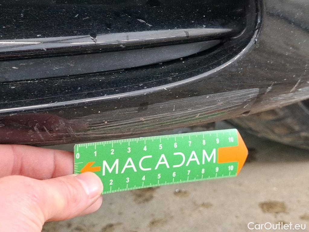  Mercedes  A-Klasse MERCEDES-BENZ Classe A Berline / 2018 / 4P / Berline A 200 d AMG Line 8G-DCT #2