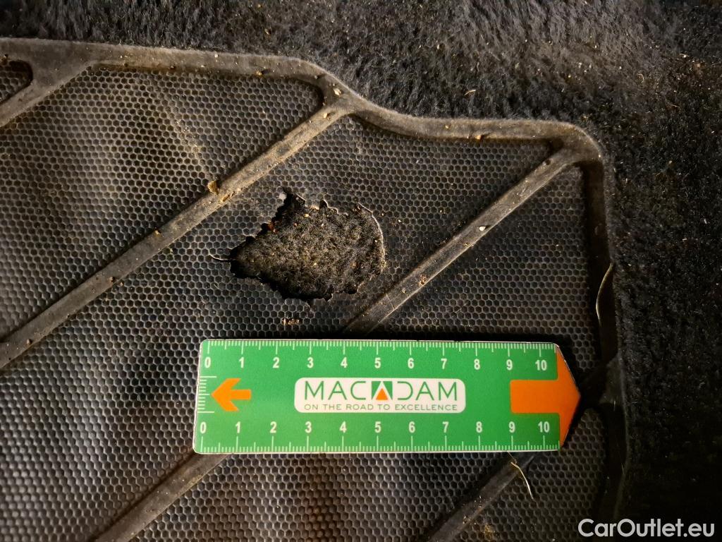  Nissan  Qashqai NISSAN  / 2017 / 5P / Crossover 1.5 DCI 115 Business Edition #3