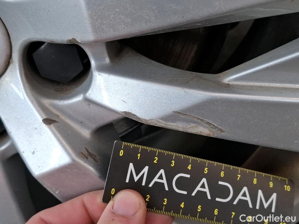  Peugeot  3008  Active Business 1.5 HDi 130CV BVA8 E6d #24