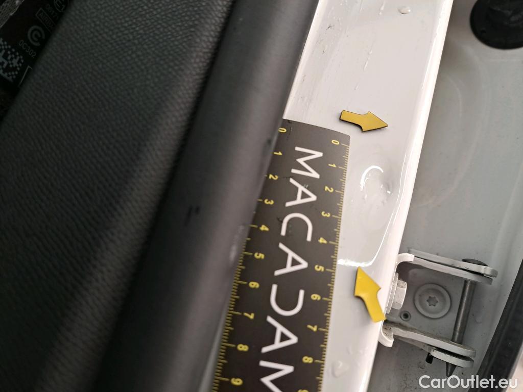  Peugeot  3008  Allure Pack 1.5 HDi 130CV BVM6 E6d #20