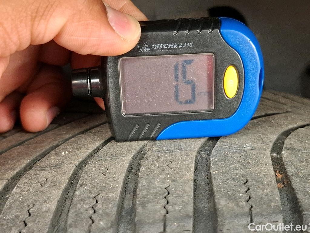  Peugeot  2008  Active Business 1.5 HDi 100CV BVM6 E6d #33