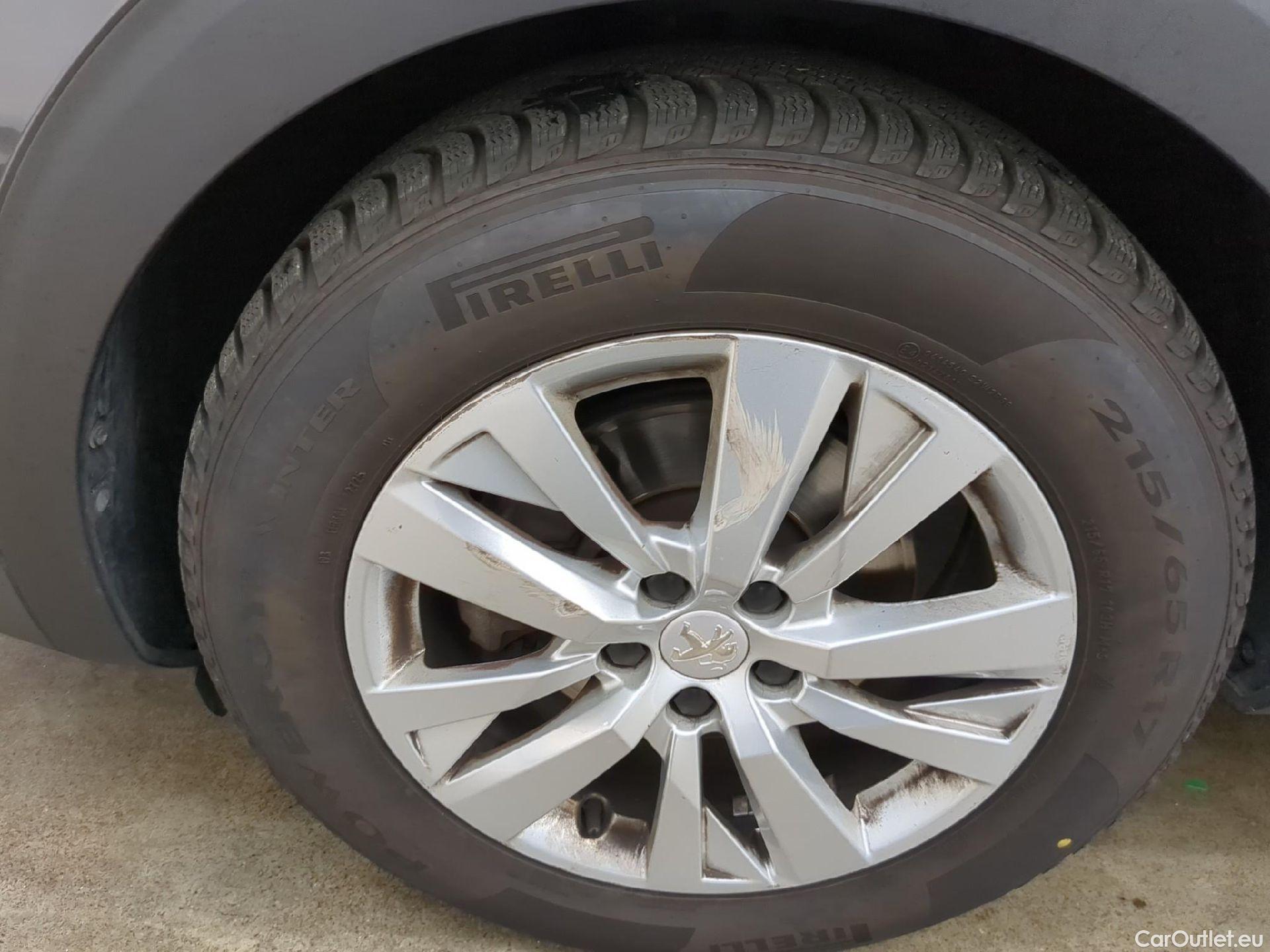  Peugeot  3008  II Active Pack 1.5 HDi 130CV BVA8 E6d #1