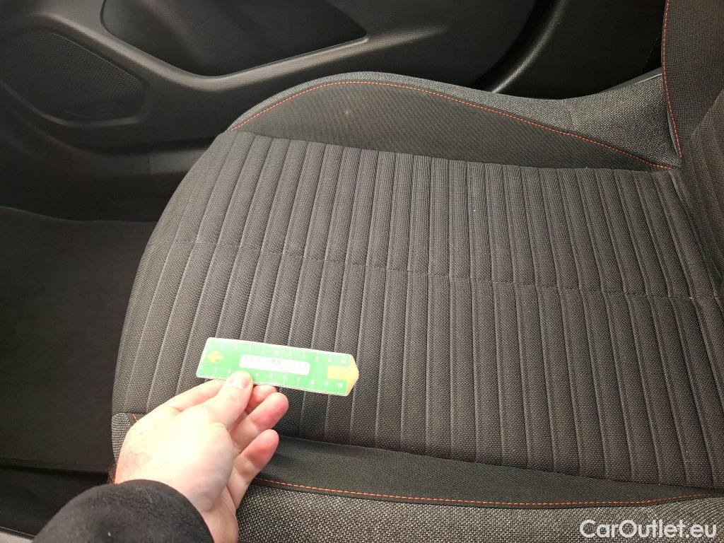  Peugeot  2008  Active Business 1.5 HDi 110CV BVM6 E6d #26