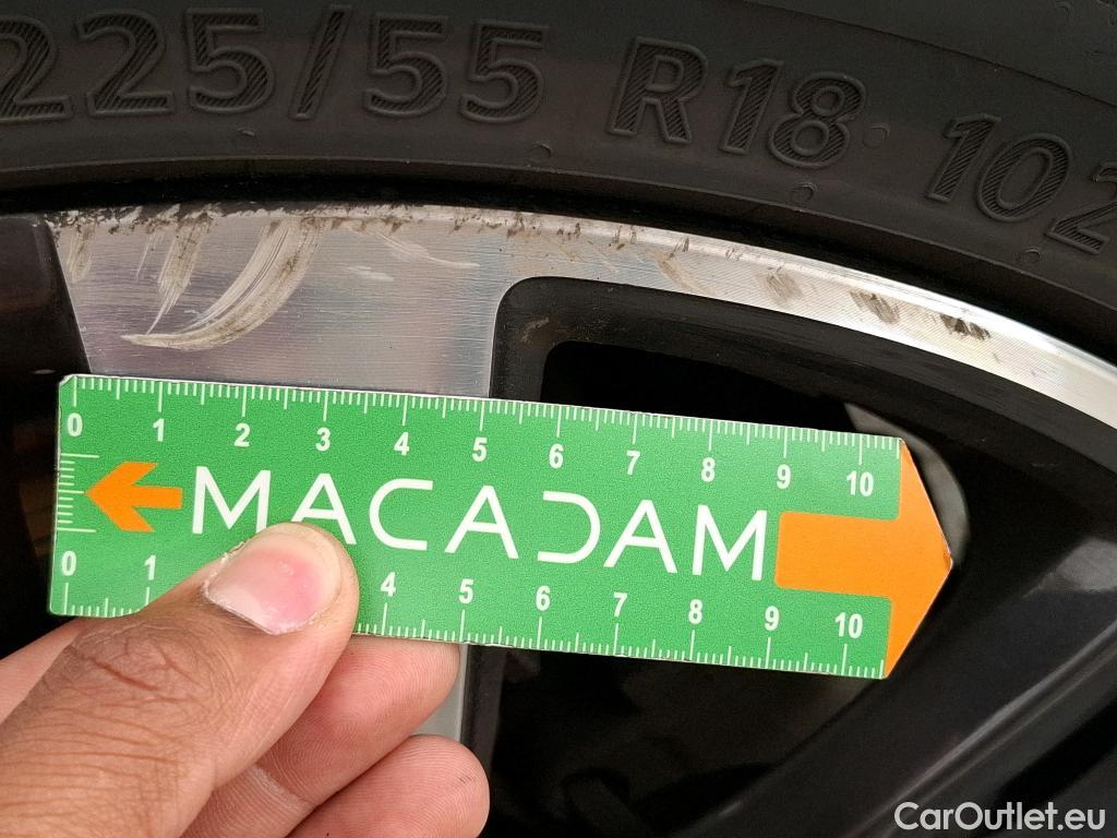  Peugeot  3008  Allure Pack 1.5 HDi 130CV BVA8 E6d #30