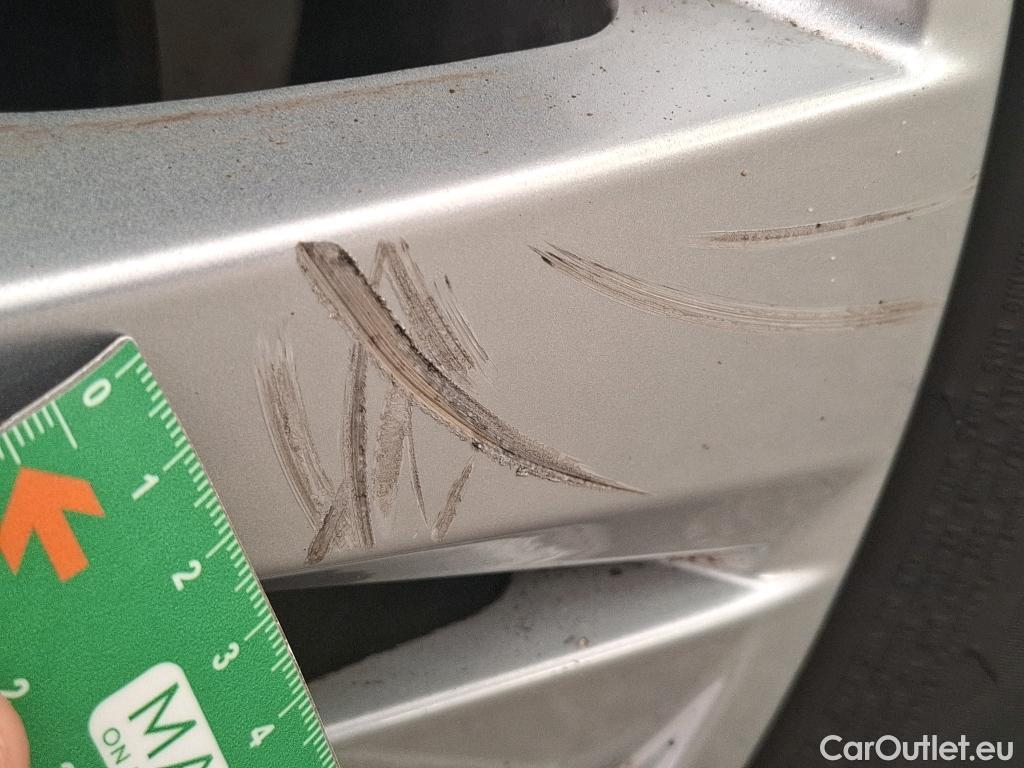  Peugeot  3008  II Active Pack 1.5 HDi 130CV BVA8 E6d #16