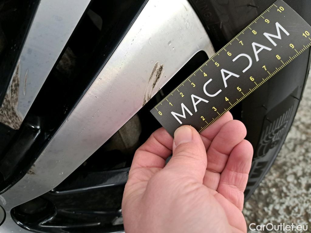  Peugeot  3008  Allure Pack 1.5 HDi 130CV BVM6 E6d #36