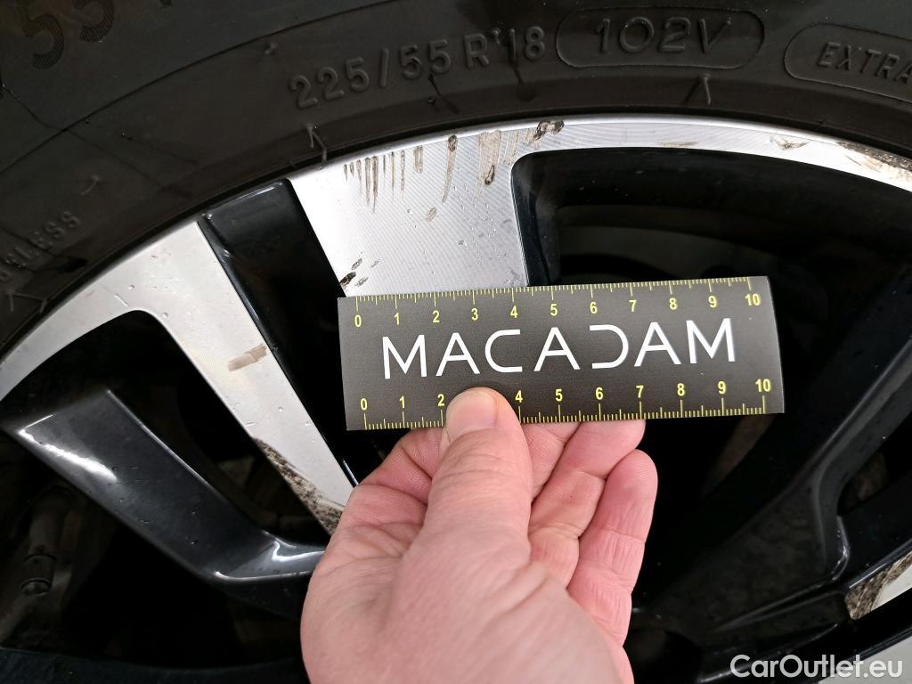  Peugeot  3008  Allure Pack 1.5 HDi 130CV BVM6 E6d #33