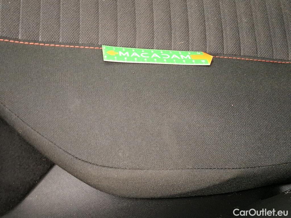  Peugeot  2008  Active Business 1.5 HDi 100CV BVM6 E6d #91