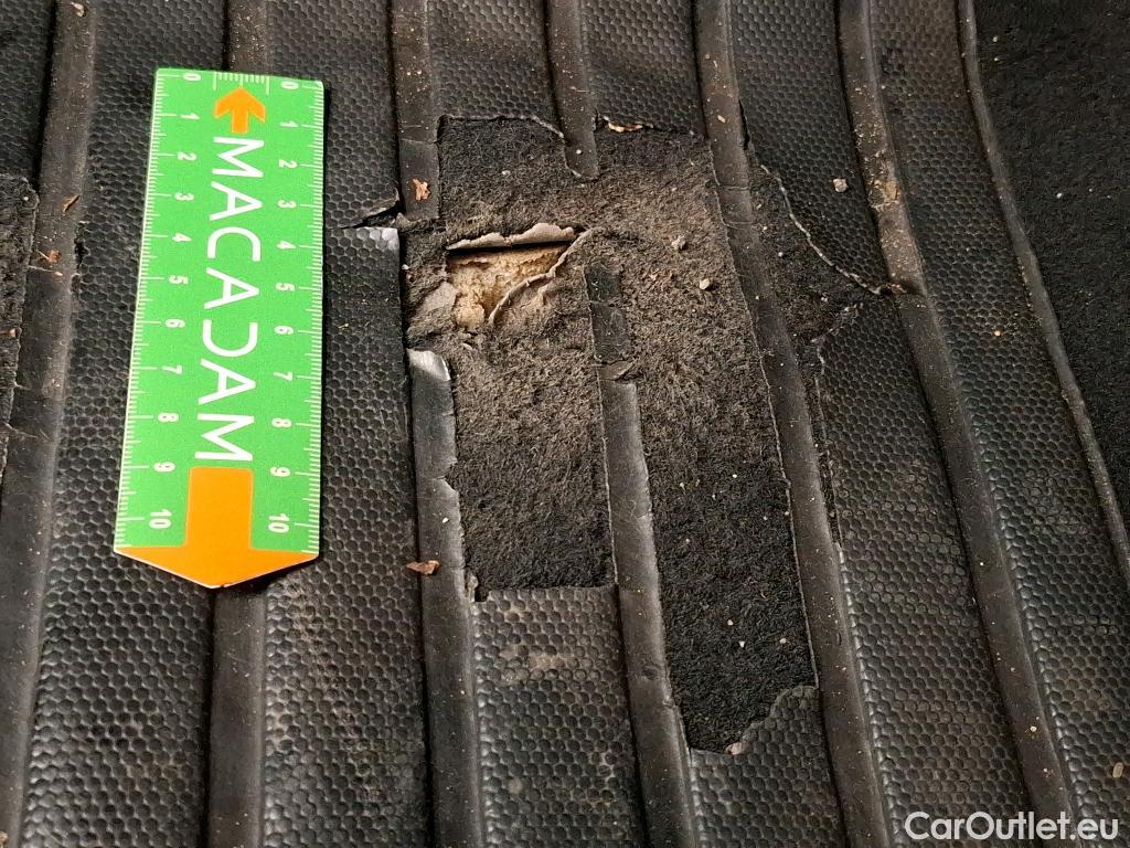  Peugeot  2008  Active Business 1.5 HDi 100CV BVM6 E6d #2