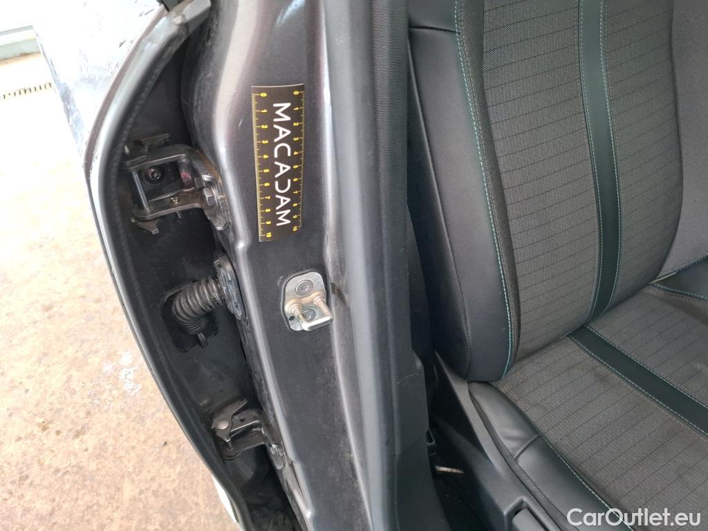  Peugeot  2008  Allure Business 1.5 HDi 130CV BVA8 E6d #11