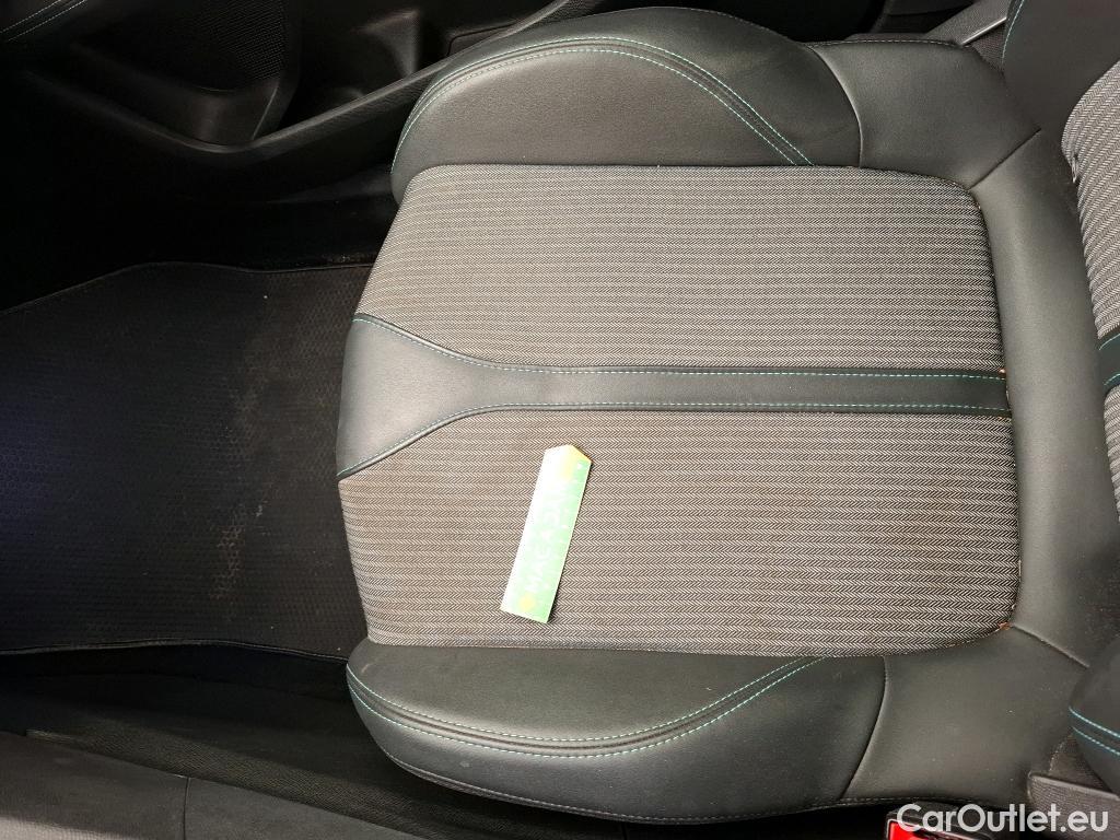  Peugeot  3008  Allure Pack 1.5 HDi 130CV BVA8 E6d #41