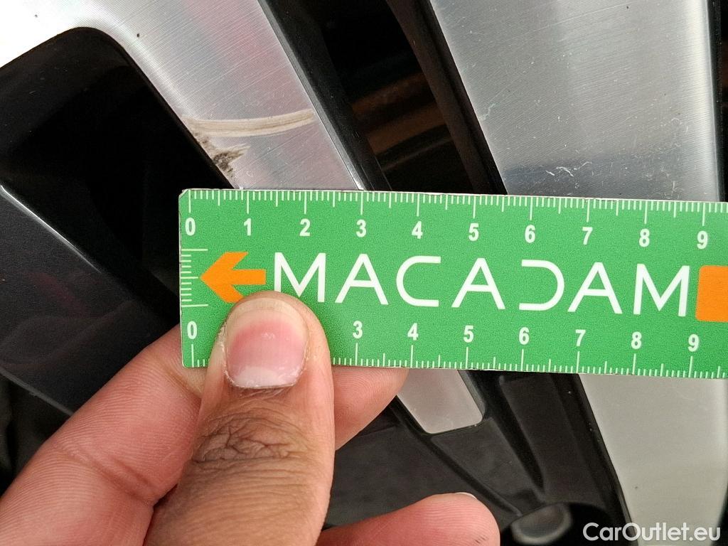  Peugeot  3008  Allure Pack 1.5 HDi 130CV BVA8 E6d #48