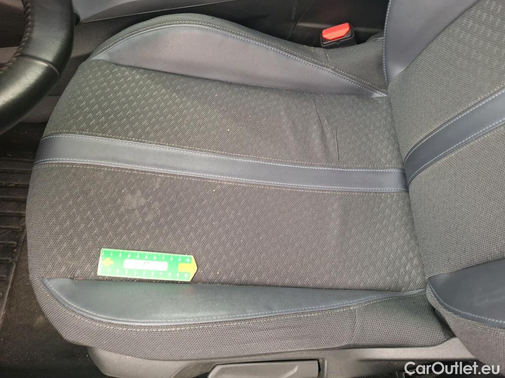  Peugeot  2008  Allure Business 1.2 PureTech 130CV BVA8 E6d #55