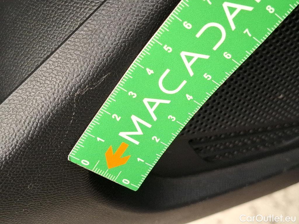  Peugeot  2008  Active Business 1.5 HDi 100CV BVM6 E6d #64