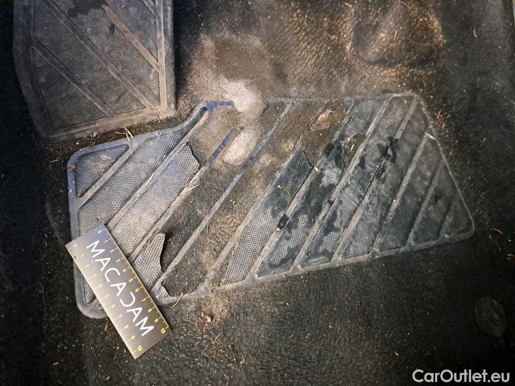  Peugeot  3008  Allure Pack 1.5 HDi 130CV BVM6 E6d #2