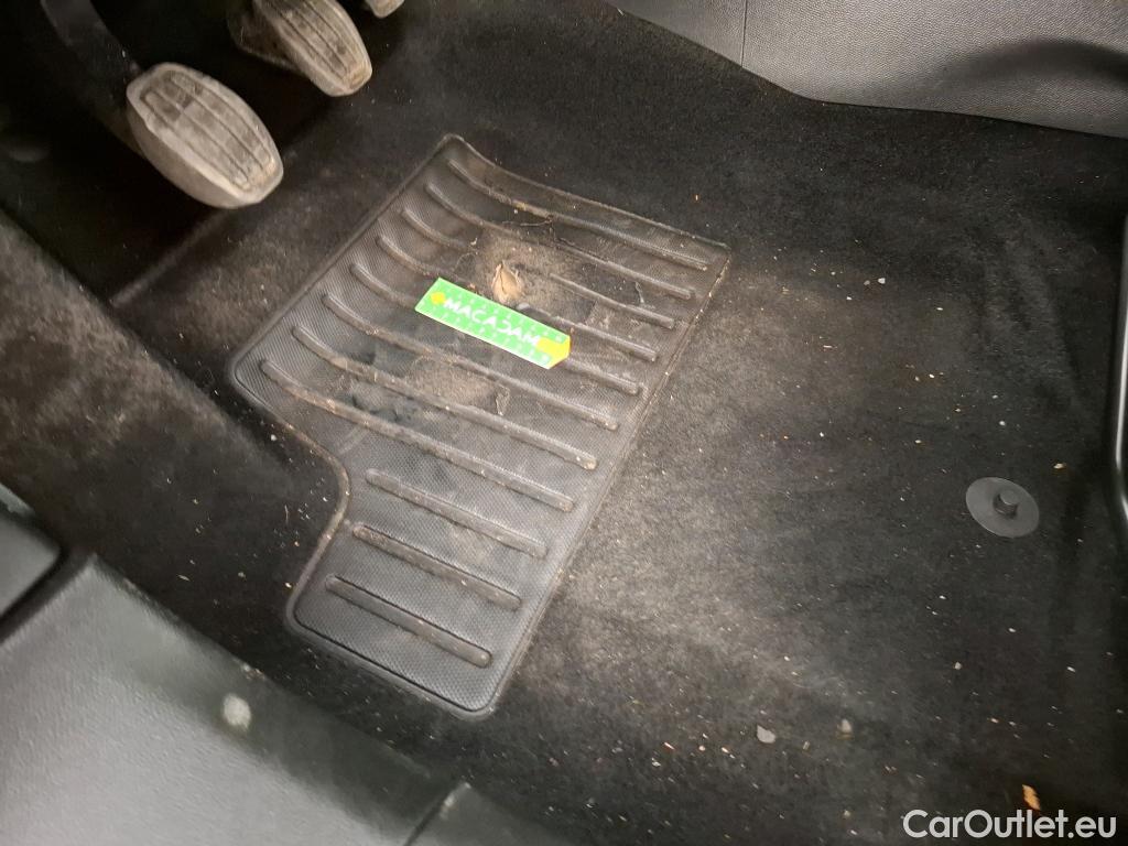  Peugeot  2008  Active Business 1.5 HDi 100CV BVM6 E6d #1