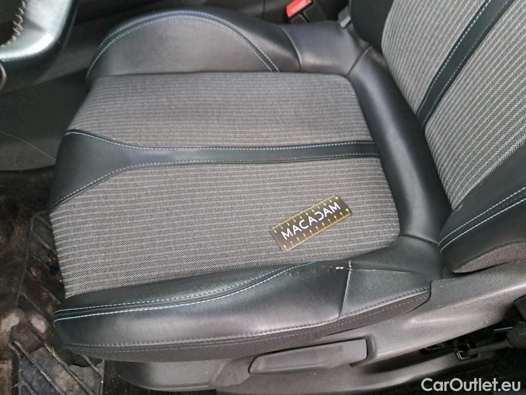  Peugeot  3008  Allure Pack 1.5 HDi 130CV BVM6 E6d #22