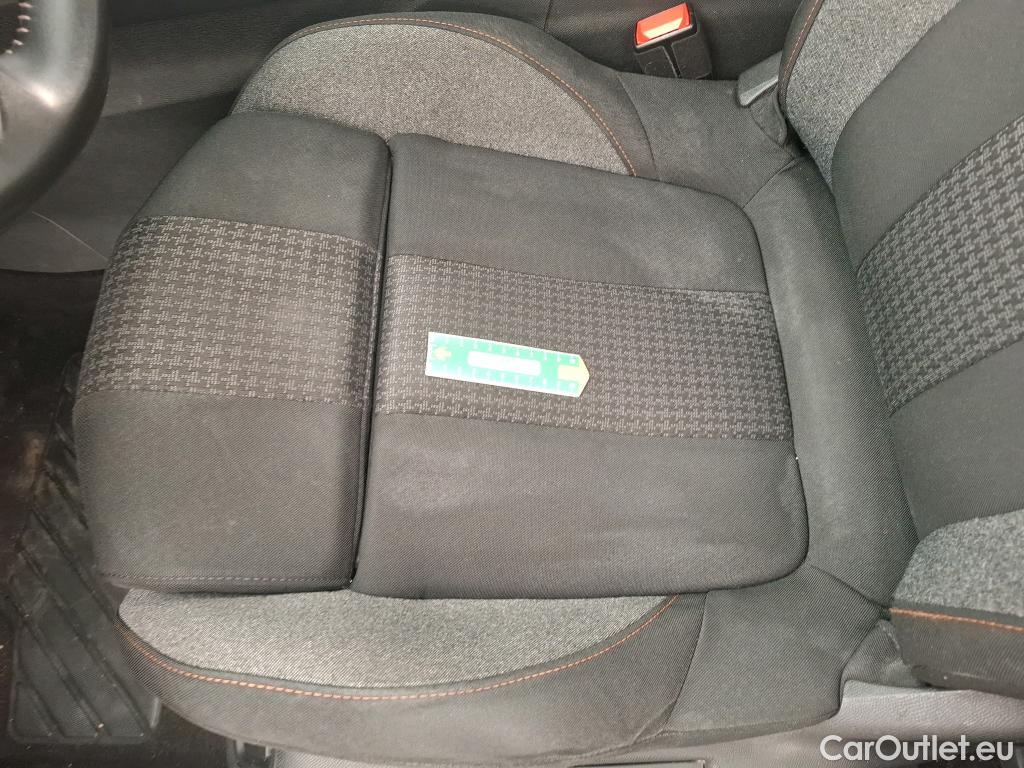  Peugeot  3008  II Active Pack 1.5 HDi 130CV BVA8 E6d #20