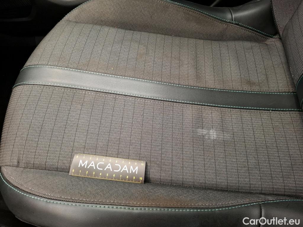  Peugeot  2008  Allure Business 1.5 HDi 130CV BVA8 E6d #17