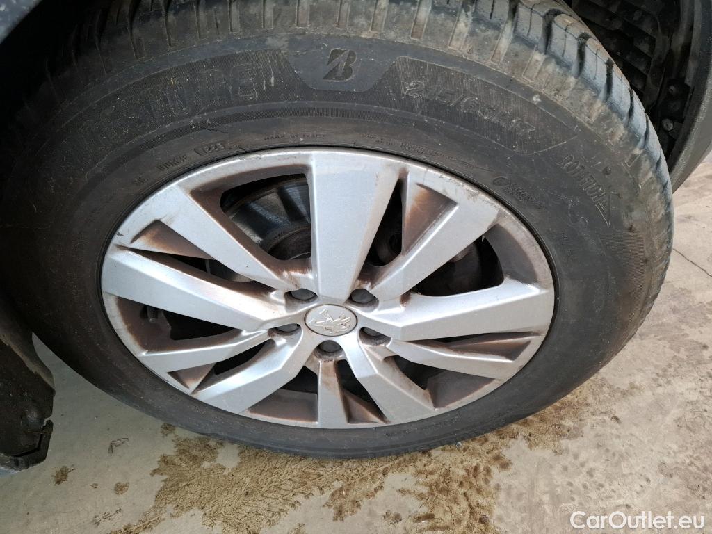  Peugeot  3008  Active Business 1.5 HDi 130CV BVA8 E6d #16