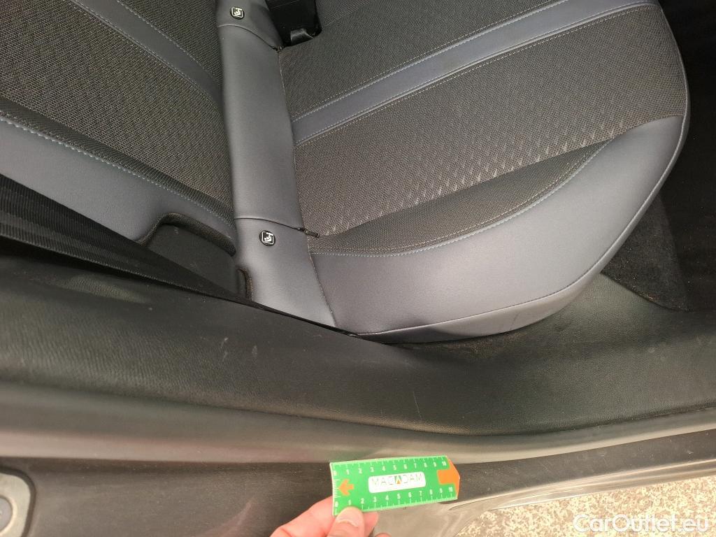  Peugeot  2008  Allure Business 1.2 PureTech 130CV BVA8 E6d #49