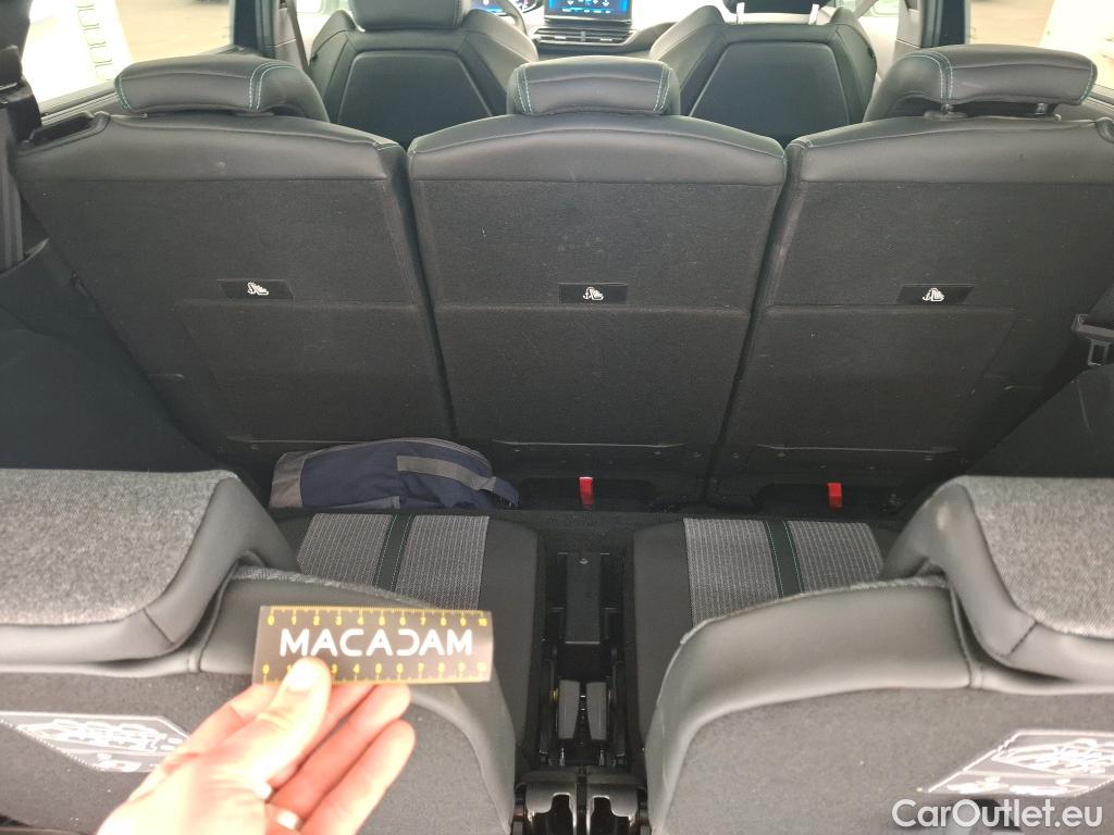  Peugeot  5008  Allure Pack 1.5 HDi 130CV BVA8 7 Sieges E6d #1