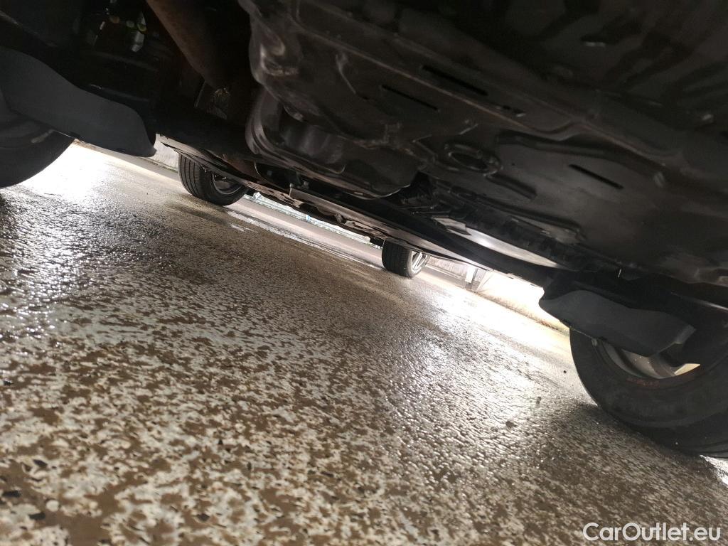  Peugeot  5008  Allure Pack 1.5 HDi 130CV BVM6 7 Sieges E6d #24