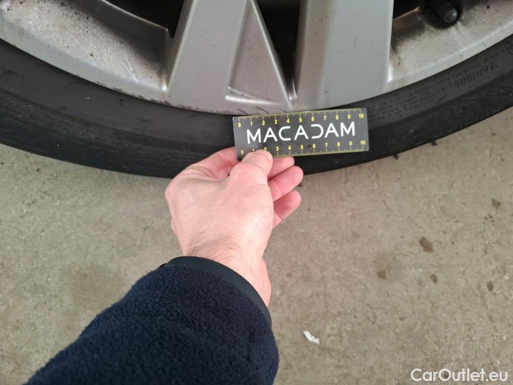  Peugeot  5008  Active Business 1.5 HDi 130CV BVA8 7 Sieges E6d #35