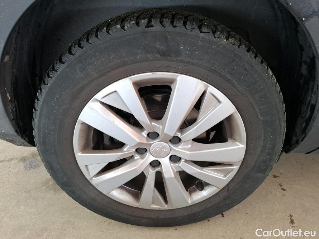  Peugeot  5008  Active Business 1.5 HDi 130CV BVA8 7 Sieges E6d #33