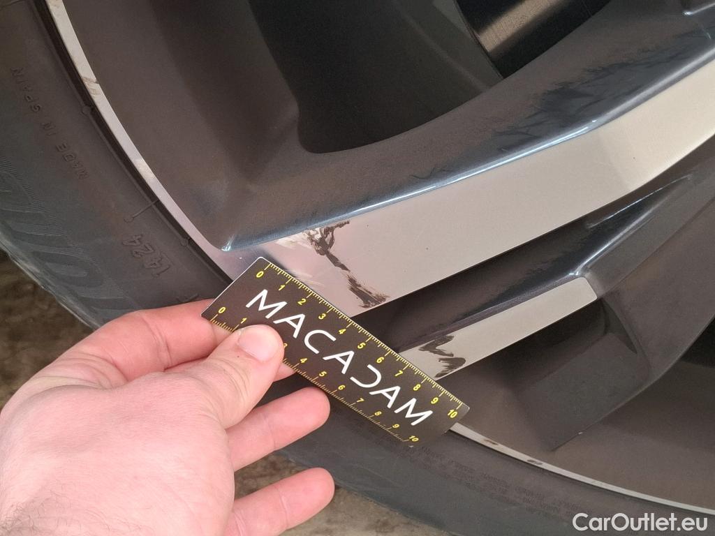  Peugeot  5008  Allure Pack 1.5 HDi 130CV BVA8 7 Sieges E6d #42