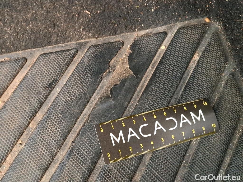  Peugeot  5008  Allure Pack 1.5 HDi 130CV BVA8 7 Sieges E6d #14