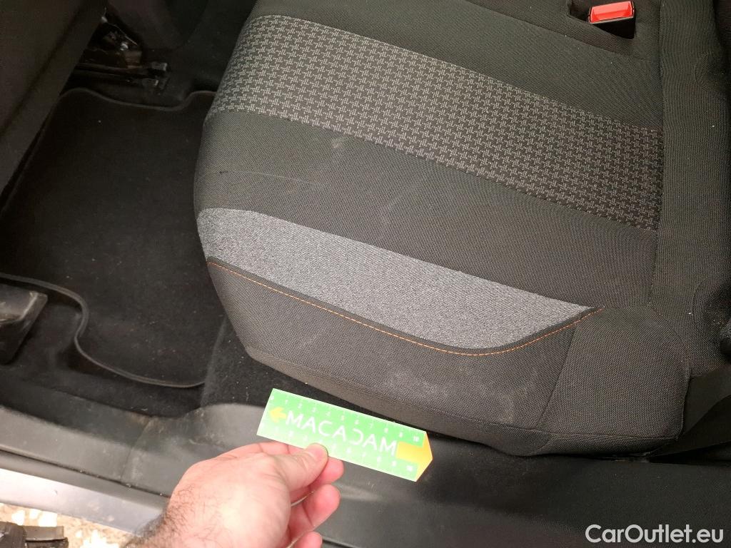  Peugeot  3008  Active Pack 1.5 HDi 130CV BVA8 E6d #16