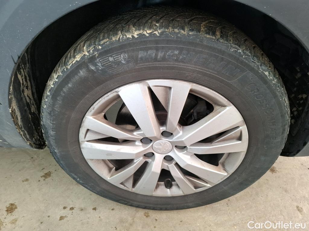  Peugeot  5008  Active Business 1.5 HDi 130CV BVA8 7 Sieges E6d #20