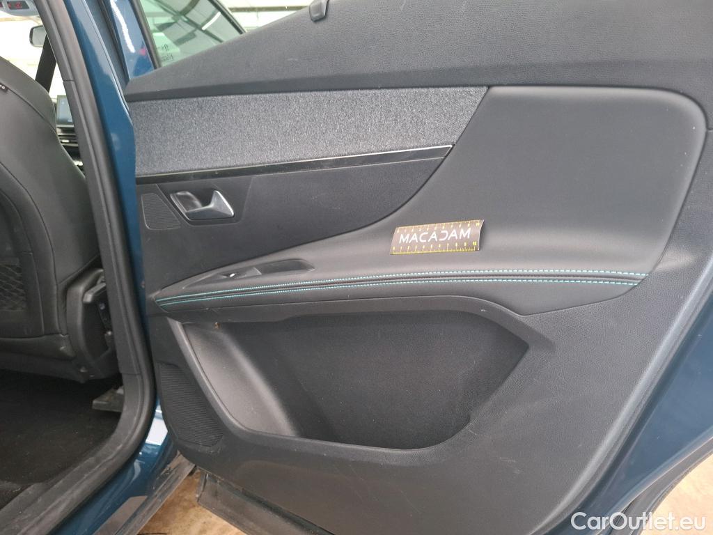  Peugeot  5008  Allure Pack 1.5 HDi 130CV BVA8 7 Sieges E6d #23