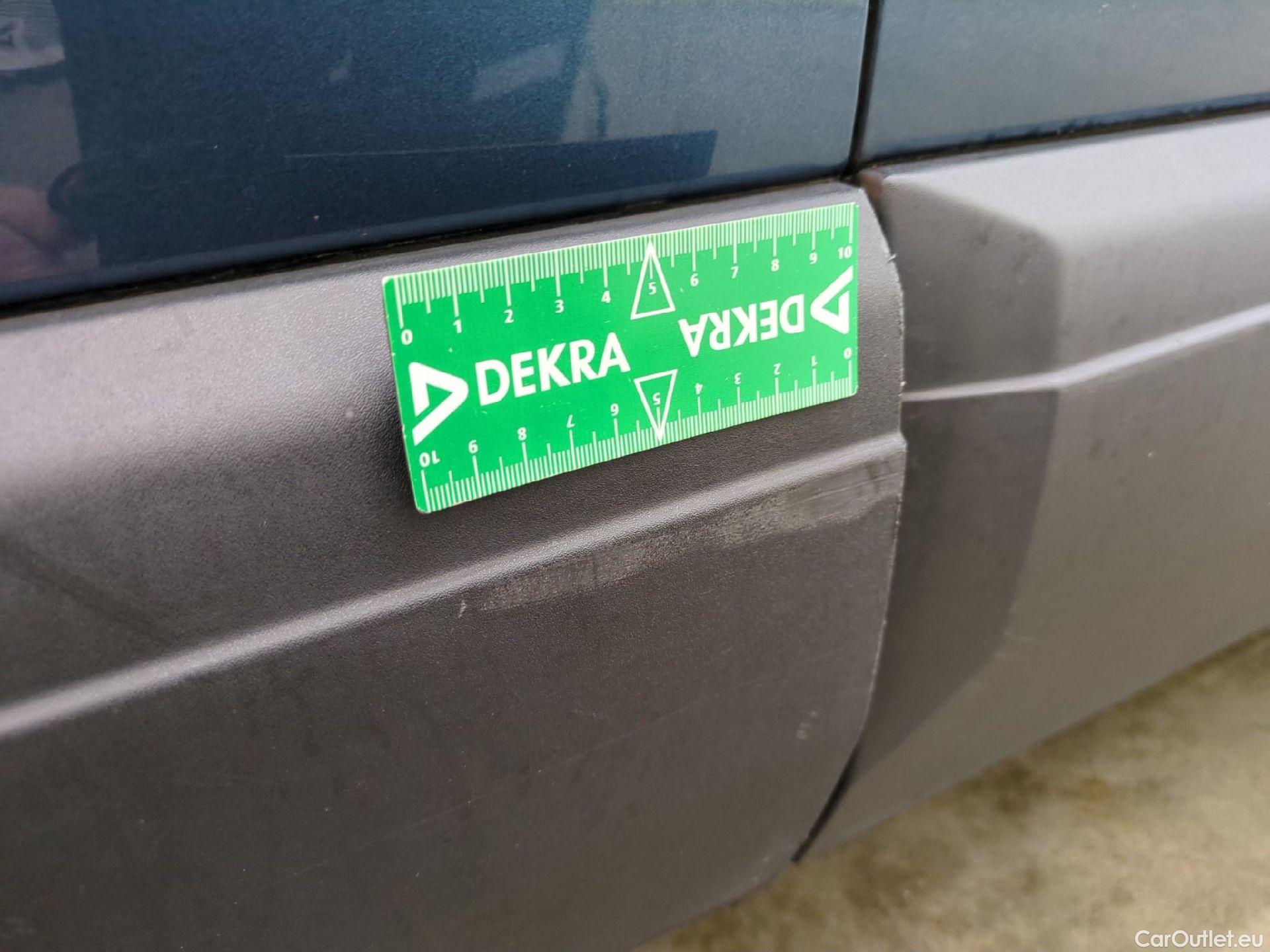  Peugeot  5008  Active Business 1.5 HDi 130CV BVA8 E6dT #103