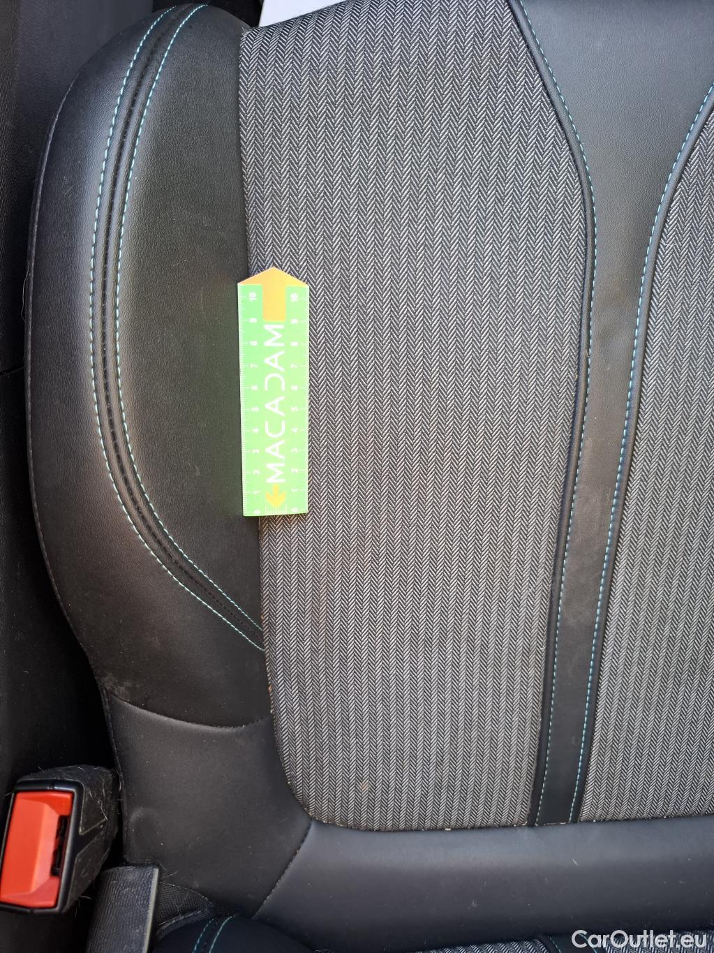  Peugeot  5008  Allure Pack 1.2 PureTech 130CV BVA8 7 Sieges E6d #104