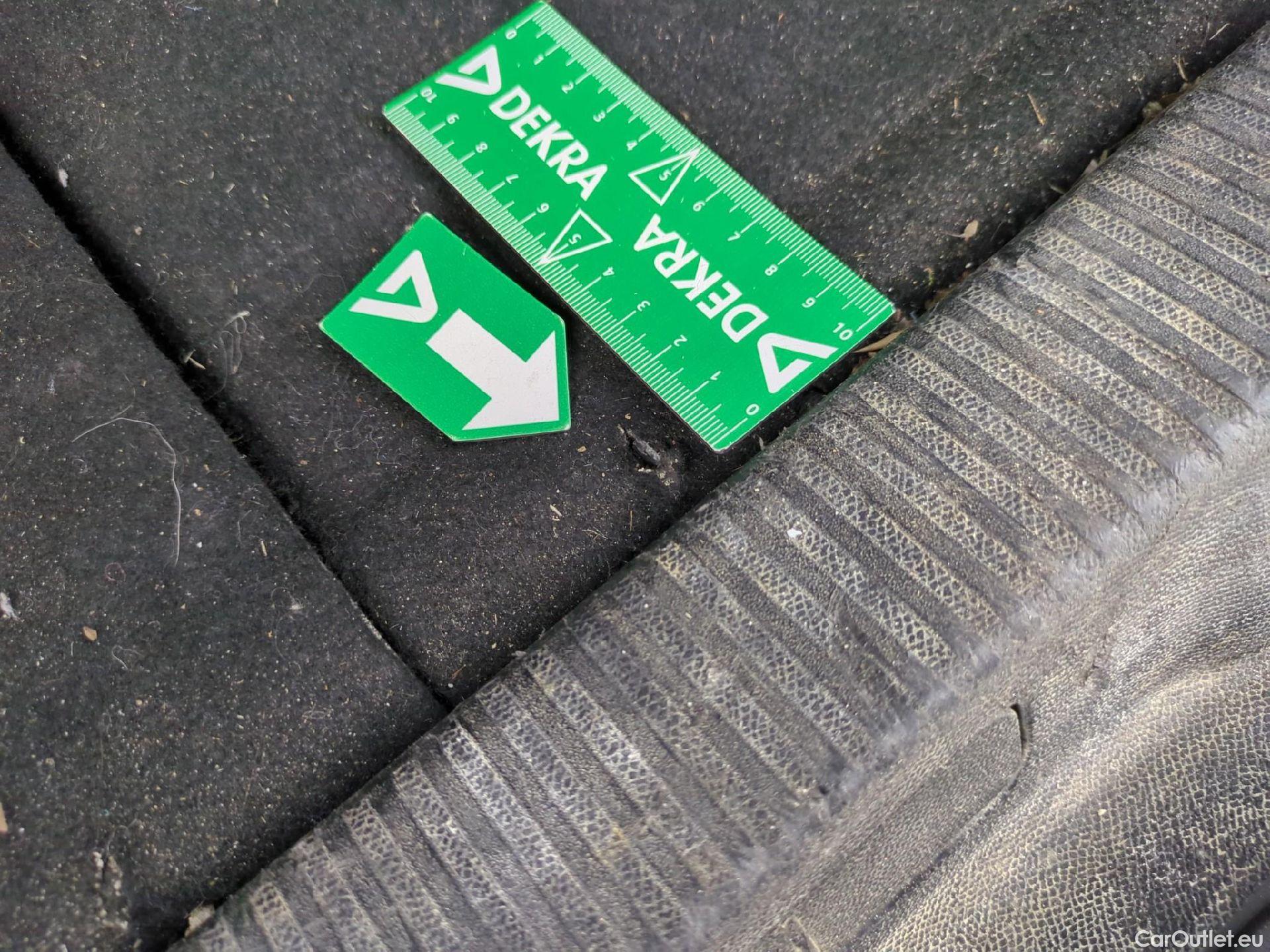  Peugeot  5008  Active Business 1.5 HDi 130CV BVA8 E6dT #42