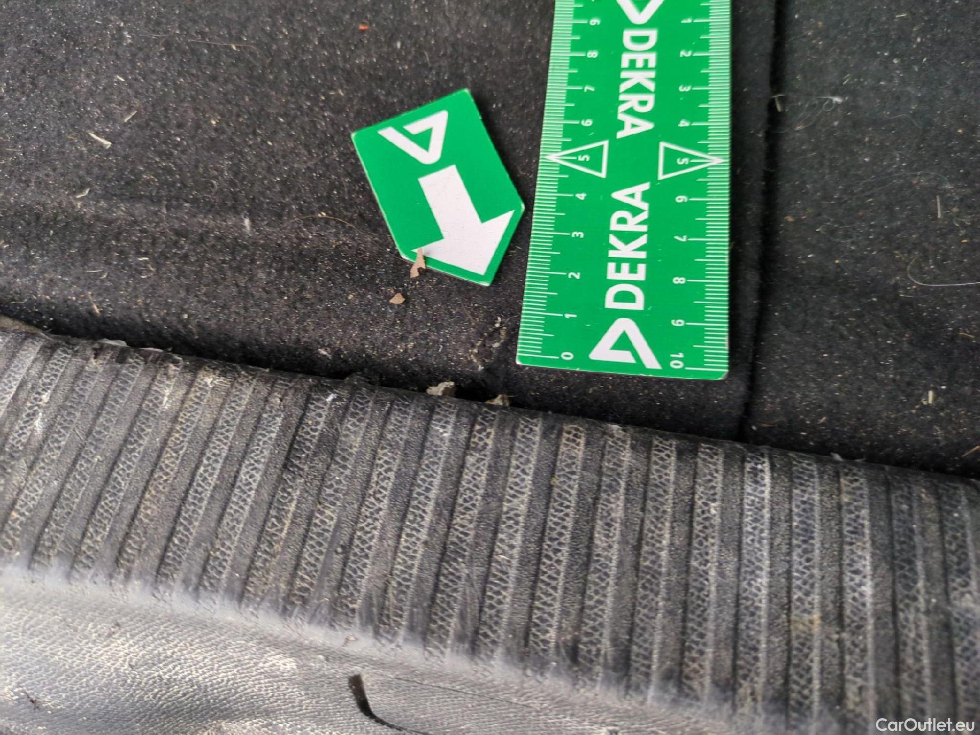  Peugeot  5008  Active Business 1.5 HDi 130CV BVA8 E6dT #38