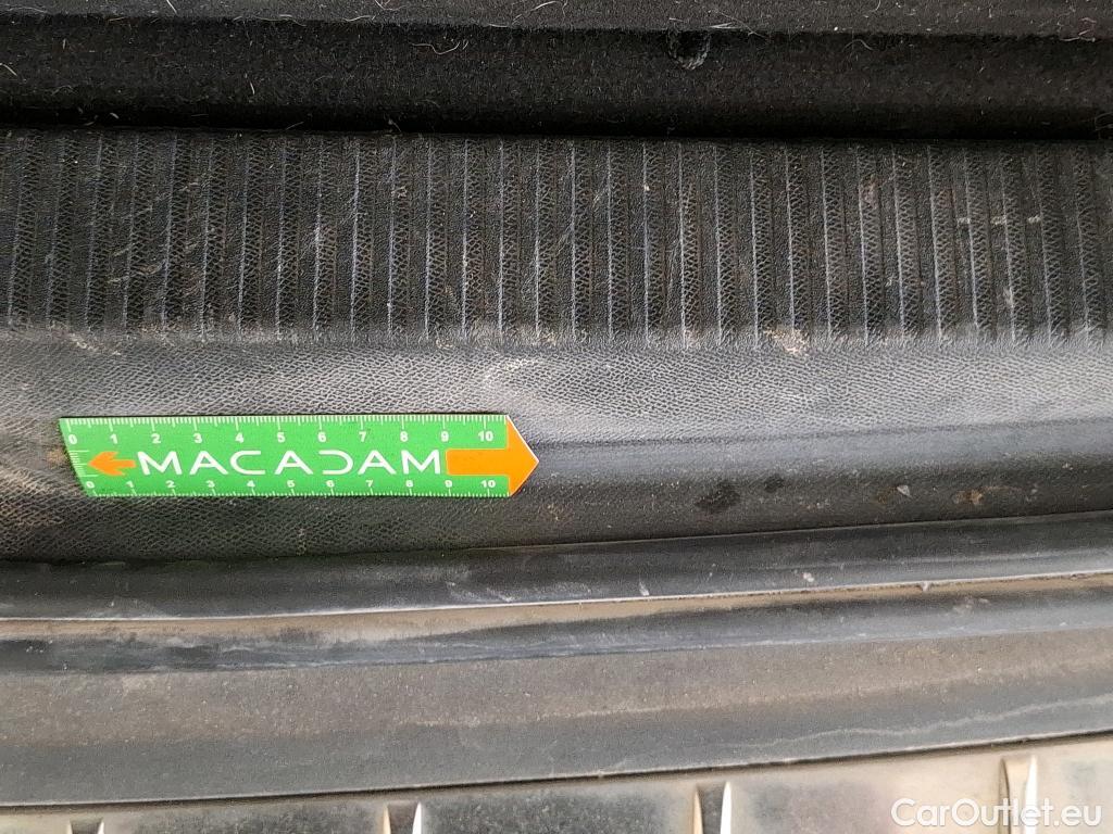  Peugeot  5008  Allure Pack 1.2 PureTech 130CV BVA8 7 Sieges E6d #107