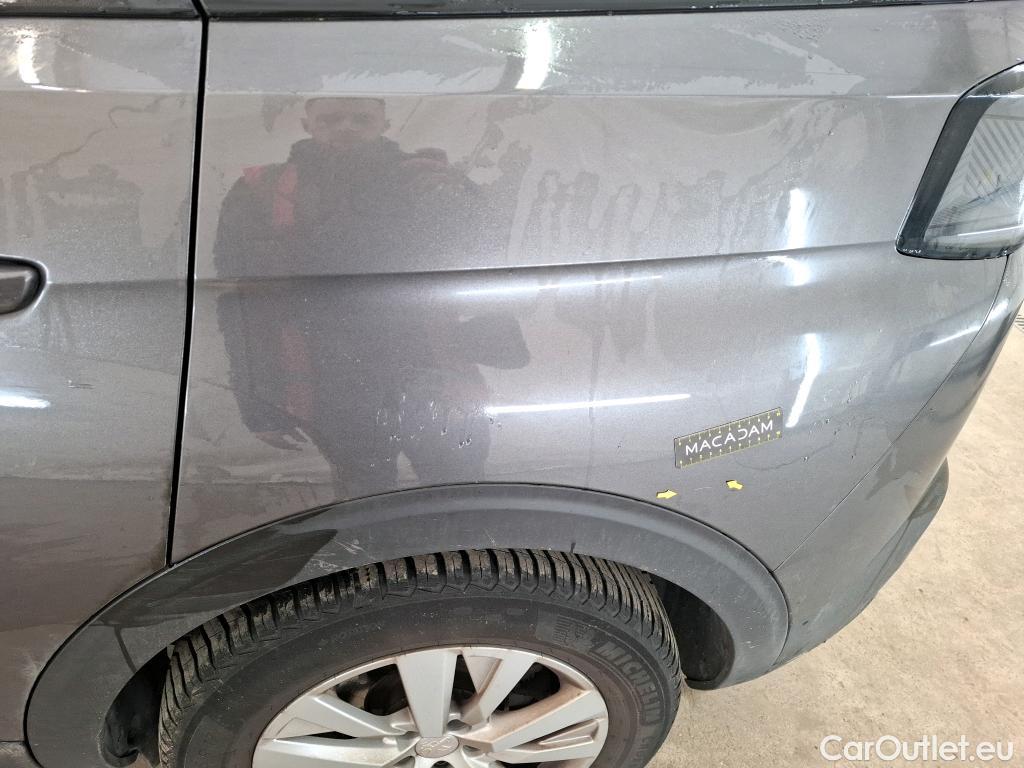  Peugeot  5008  Active Business 1.5 HDi 130CV BVA8 7 Sieges E6d #60